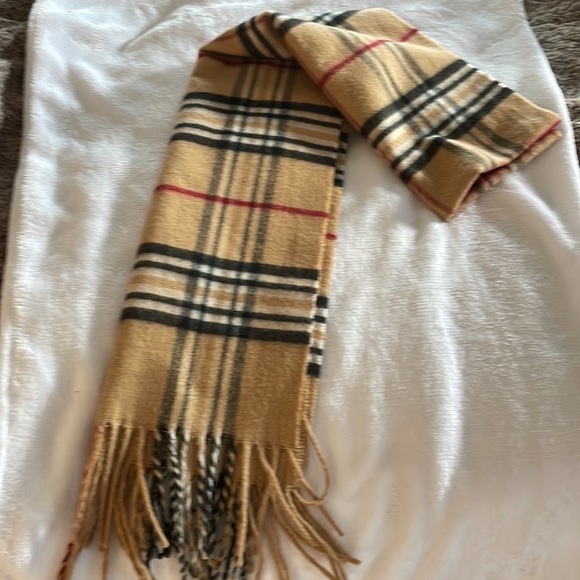 Scarf - Picture 2 of 2